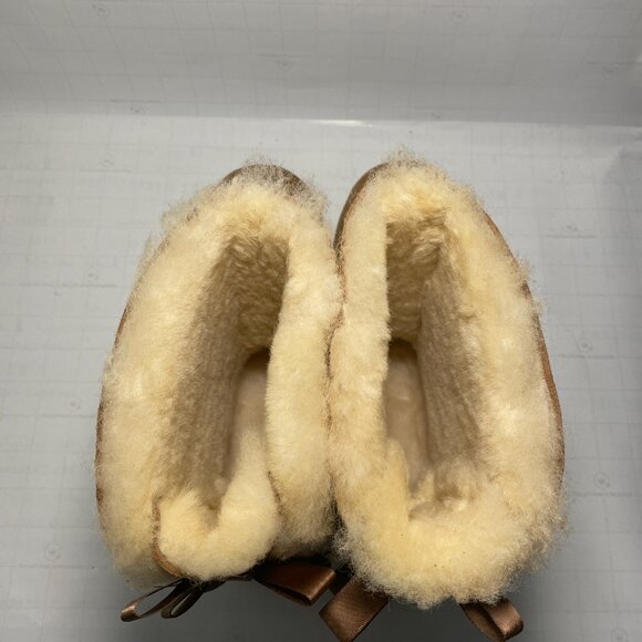 UGG Womens Bailey Bow II Winter Boots - Chestnut Size 9 & 10 - Picture 3 of 8